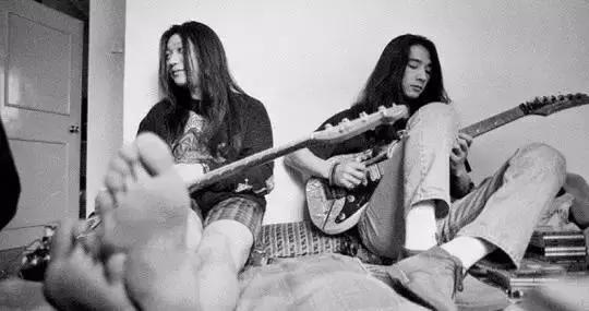 与窦唯相爱相杀十年的她，用记录了中国那个不朽的摇滚时代