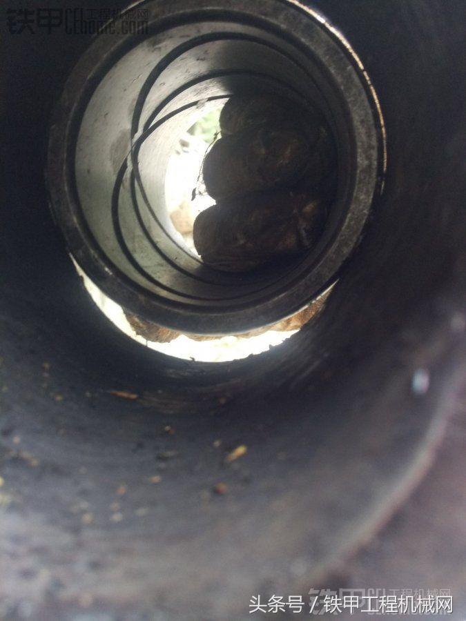 船上生锈的销子怎么拿下来,挖机斗齿销子生锈卡死怎么取出