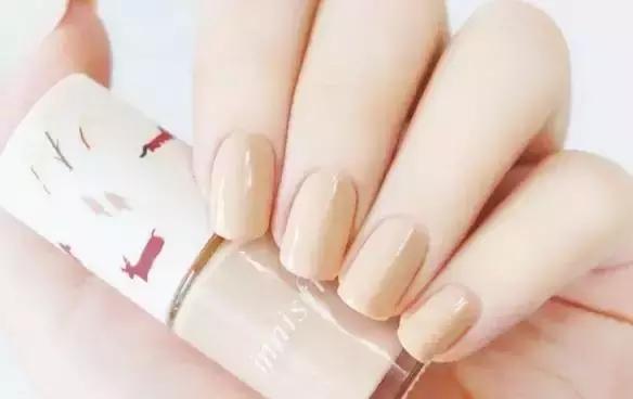 手是女人的第二张脸你们说对吗,手是女人的第二张脸谁说的