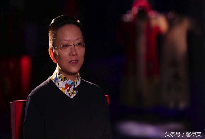 她是戏曲界的“小孟小冬“，被称为瑜老板，因参加跨界歌王被熟知