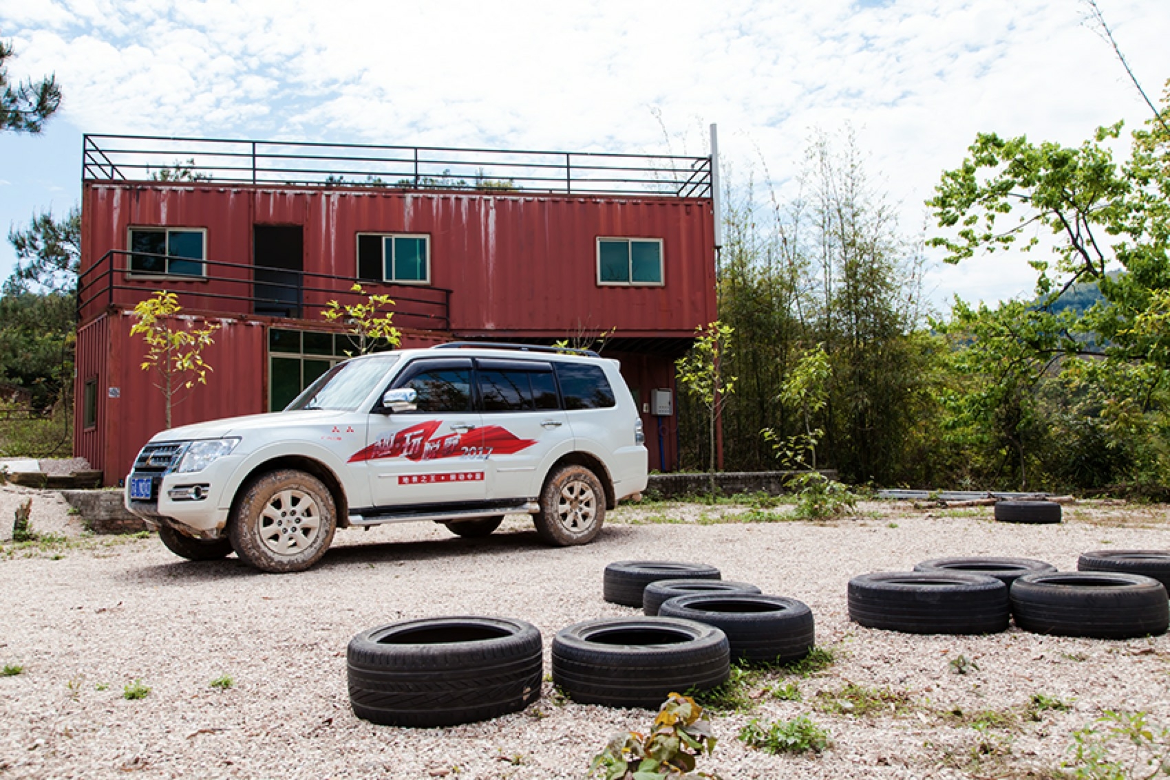 三菱帕杰罗v972020款试驾,2019三菱帕杰罗劲畅试驾视频