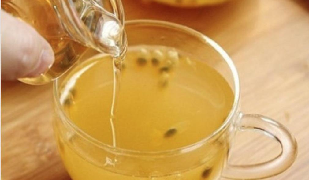 秋天的第一杯纯天然蜂蜜百香果茶,夏日饮品蜂蜜百香果茶