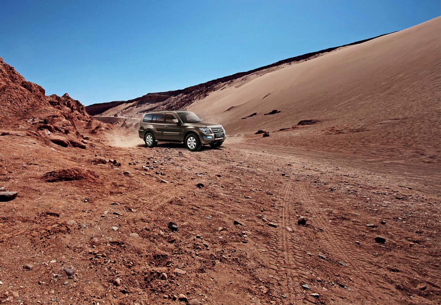 三菱帕杰罗v972020款试驾,2019三菱帕杰罗劲畅试驾视频