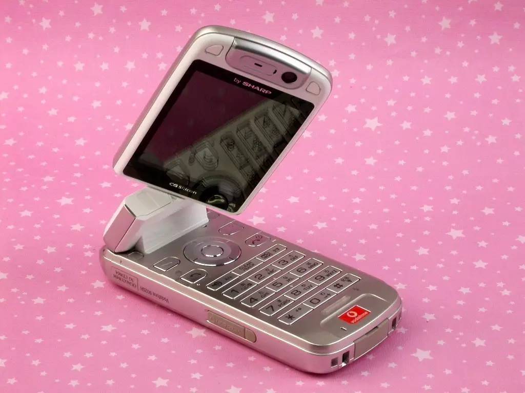 夏普20年在日本发布的手机,夏普2017年发布的哪几款手机