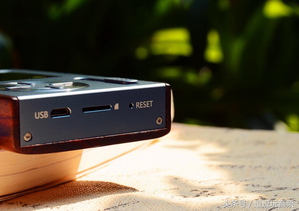 延承经典的国砖——七彩虹C10评测