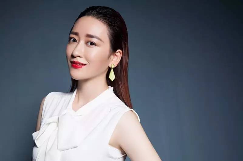 眼影种草玛丽黛佳,平价新手百搭眼影