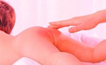 宝宝尿布疹屁股很红怎么办,宝宝红屁股尿布疹