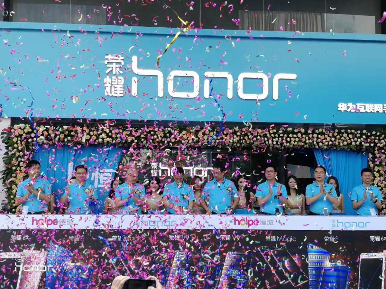 这个手机品牌在深圳开了一家店火爆程度超出想象！