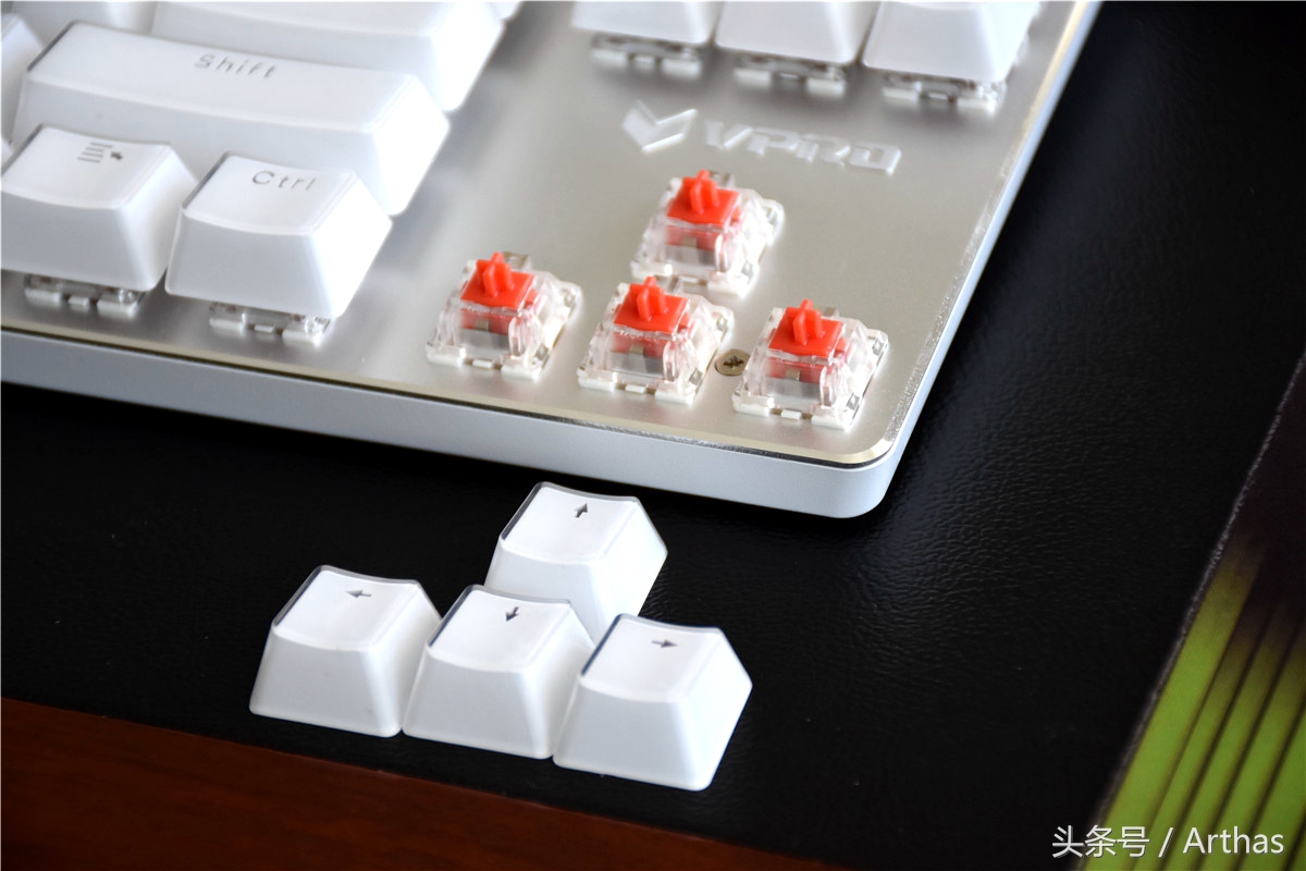 雷柏v500pro快银轴键盘测评,雷柏v500s冰晶版怎么调灯光