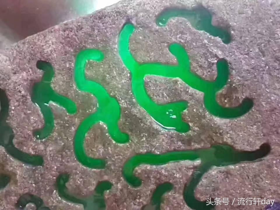 翡翠原石的价值怎么判定,什么样的翡翠原石比较靠谱