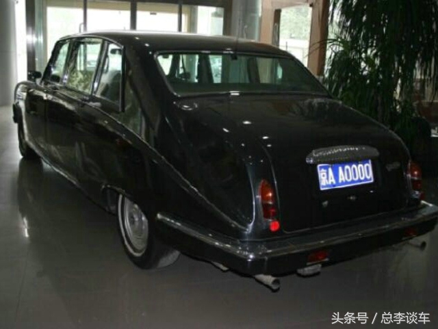 等红灯偶遇哈雷883,等红灯遇见军车