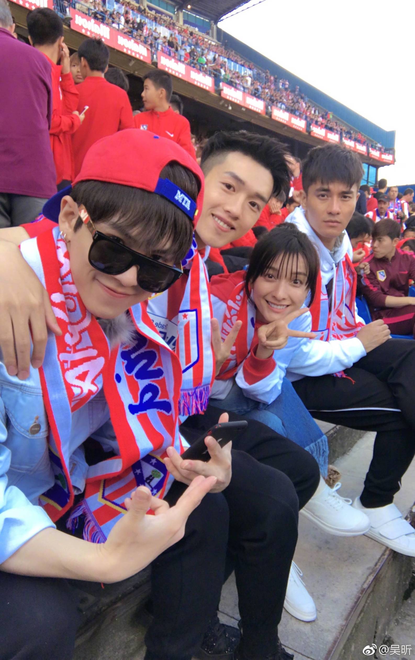 吴昕遇见足球城,遇见足球吴昕郑恺视频