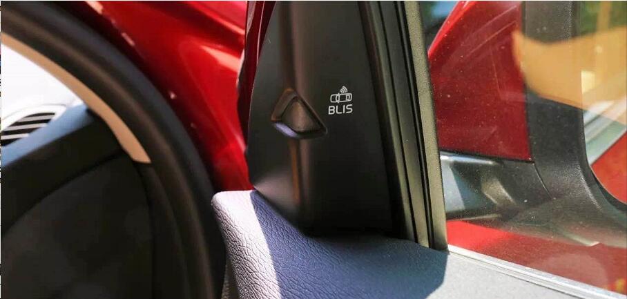 沃尔沃v40试驾视频胖哥,试驾沃尔沃v40对比高尔夫