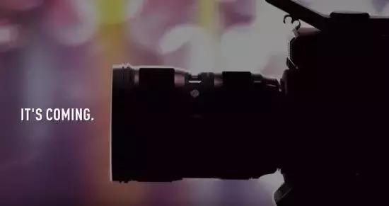 溜地兔没藏好，索尼还有新黑卡｜势力新鲜报