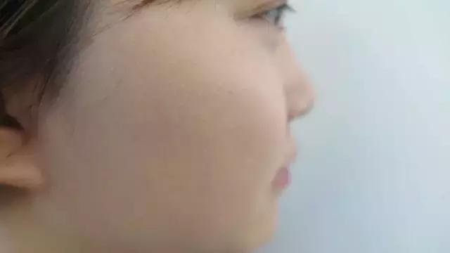 拒绝油腻底妆技巧,夏季用气垫怎么打底妆