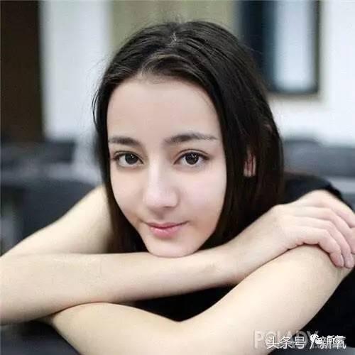 古力娜扎和迪丽热巴谁更好看街拍,迪丽热巴古力娜扎身材照片