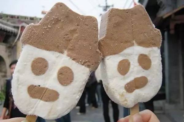 那些年还没有哈根达斯，男生追妹纸都是请吃这些的~