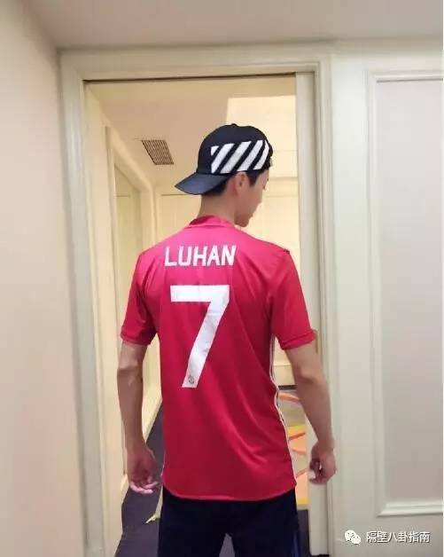 鹿晗爱偶像,王俊凯谢霆锋鹿晗