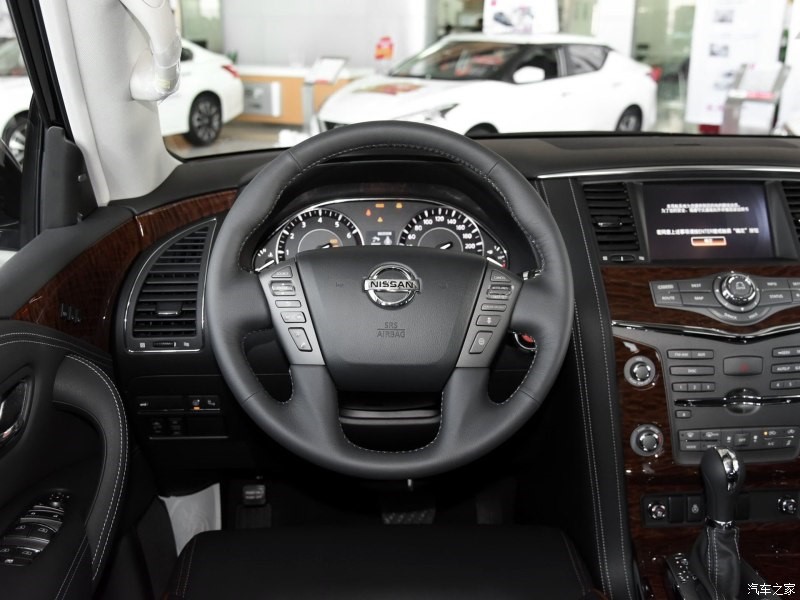 日产途乐4.0中东配置和价格,中规途乐2023试驾