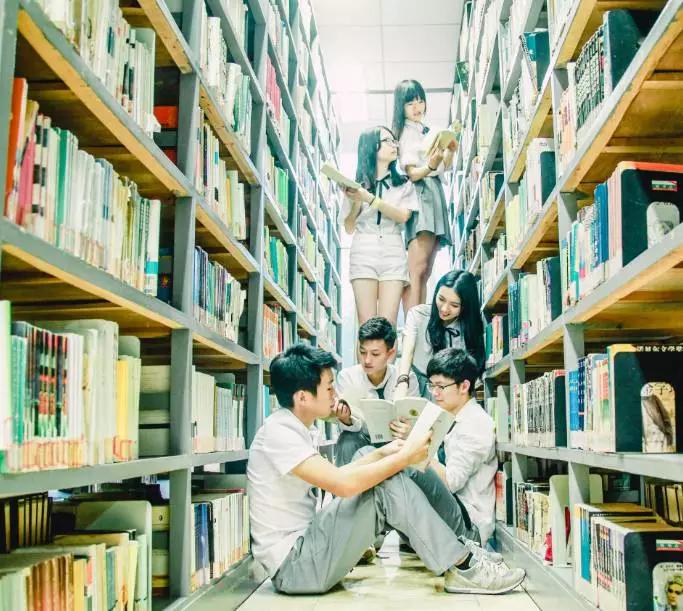 毕业的大学生现在干点什么好,大学生毕业怎么活着