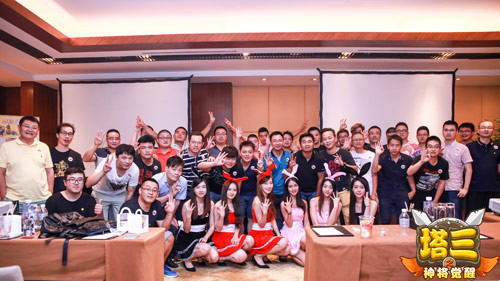 初心不改情怀依旧,初心不改牢记使命展望未来