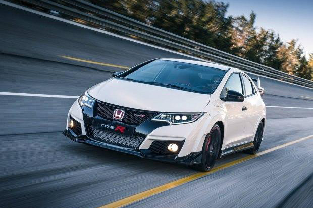 前驱车不容易打滑失控,前驱车难开吗