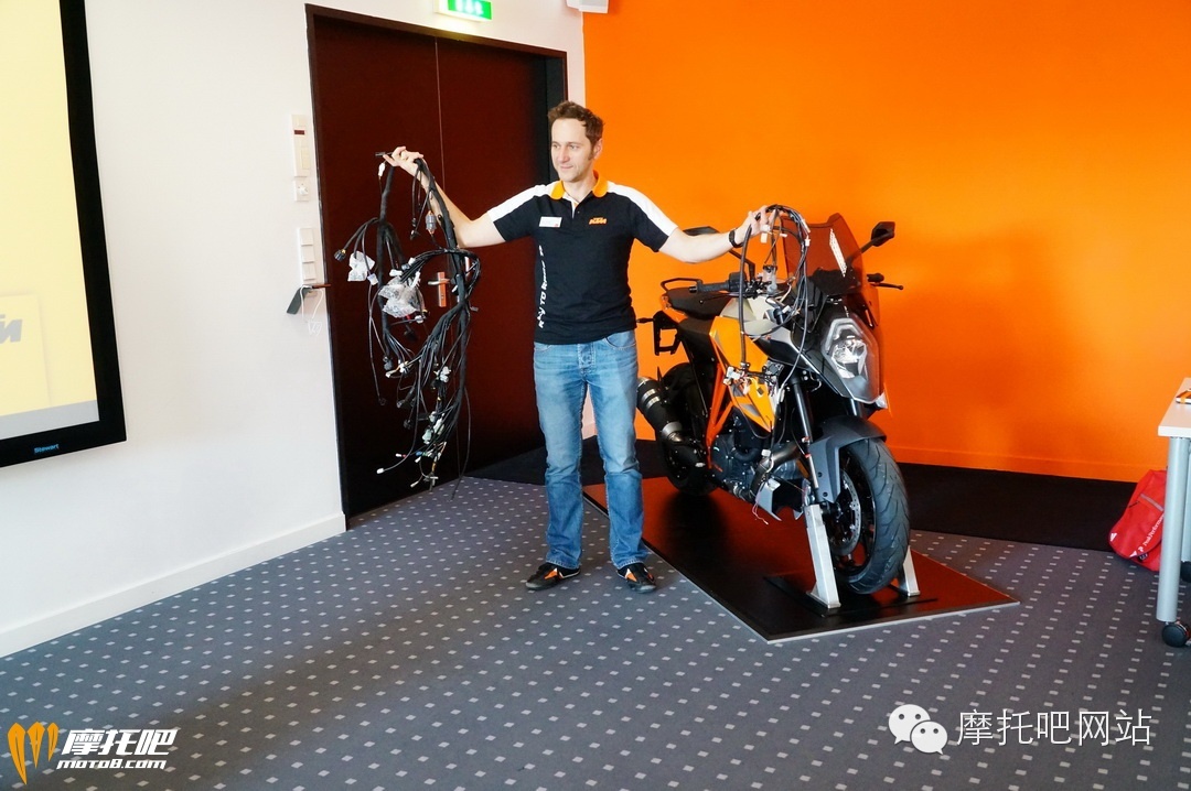 濂ュ湴鍒﹌tm1290superdukegt,ktm宸ュ巶鍦ㄥゥ鍦板埄鍝噷