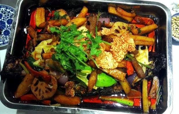 贵阳吃货推荐的美食观山湖小吃街,贵阳威清路美食推荐