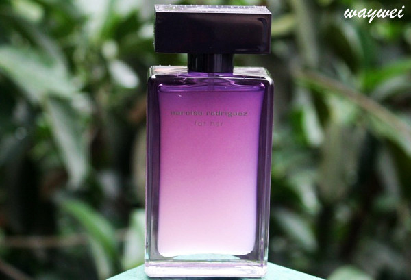 秋烟奶杏色适合的妆容,清透灵气妆容搭配什么粉底