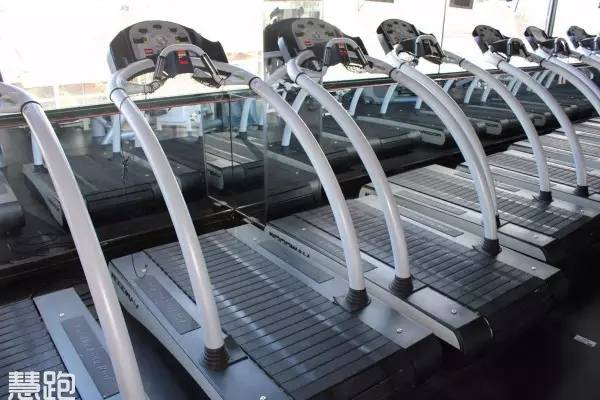 世界顶级跑步机视频,全球最高端豪华跑步机