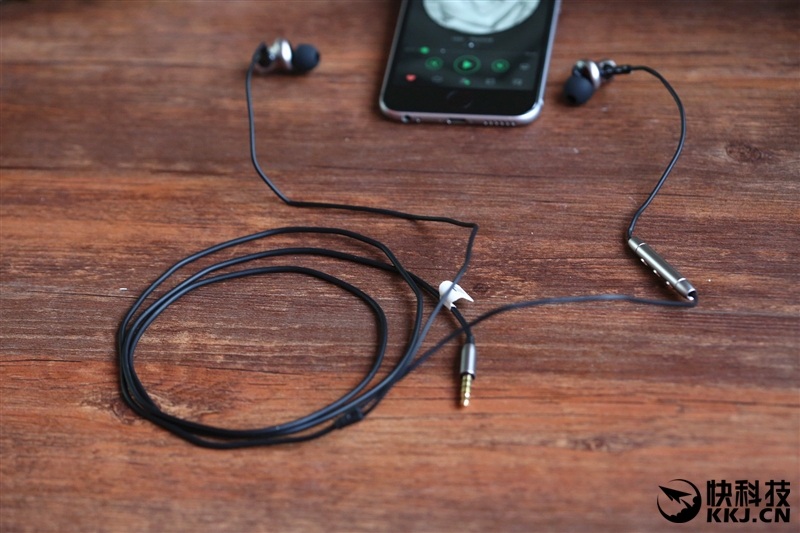 三单元发声史无前例小米圈铁耳机Pro评测