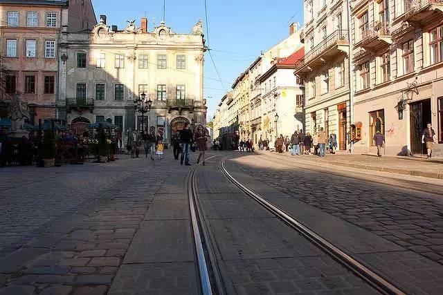 美丽带路|“全球十大美女之都”中傲居榜首的国度,最迷人的其实是……