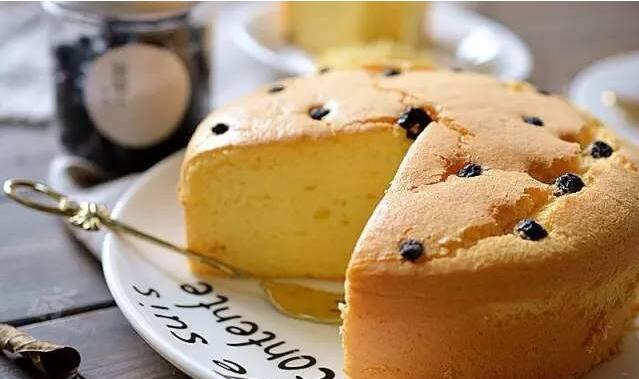 戚风蛋糕爬高问题,戚风蛋糕制作过程中为什么会塌