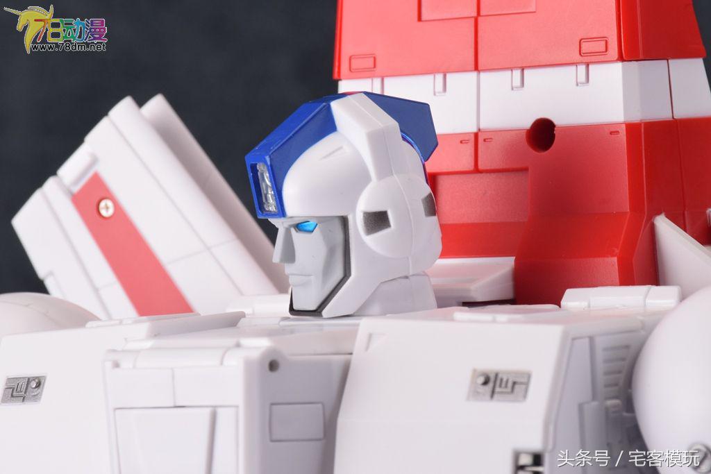 变形金刚3atoys大黄蜂,变形金刚淘宝擎天柱天火套装测评