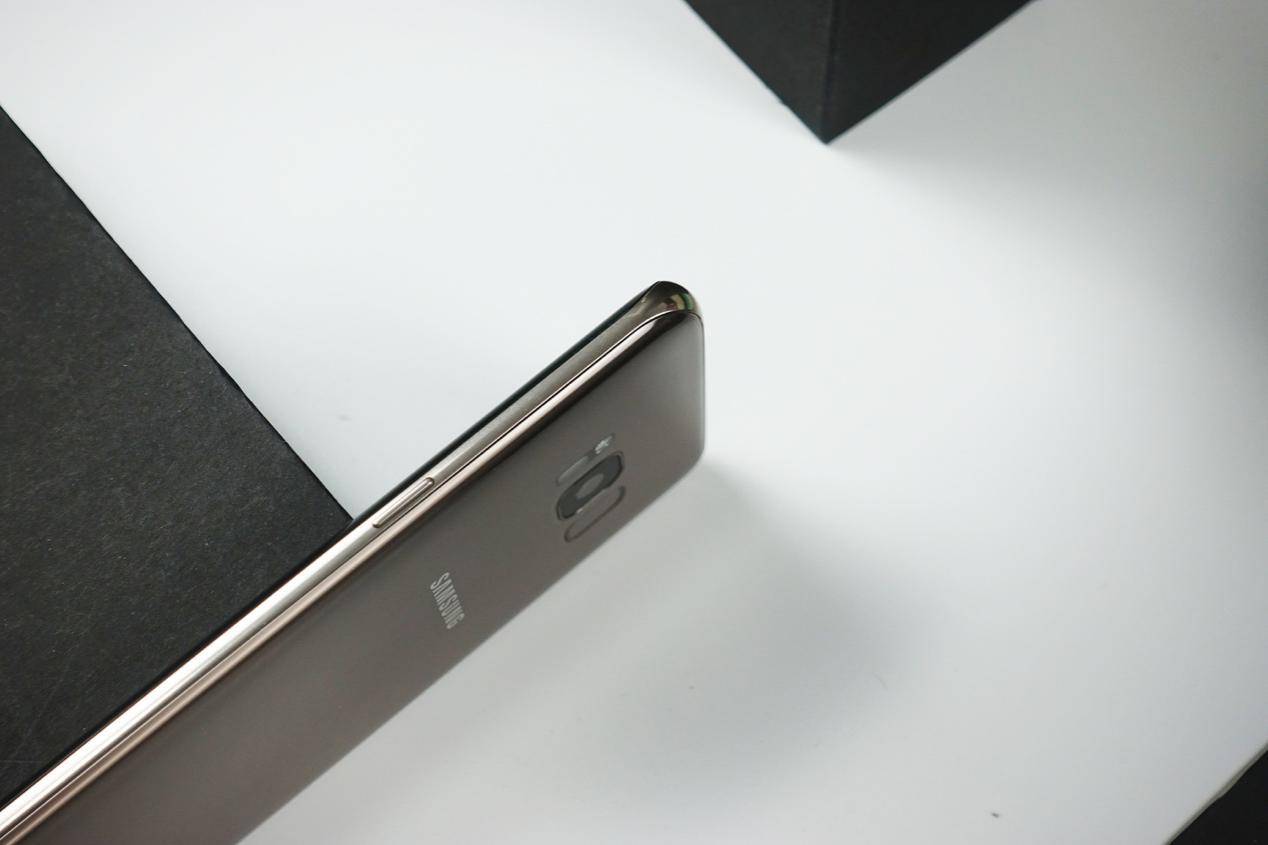 三星S8体验:不是简单的“机皇”,而是全能领袖!