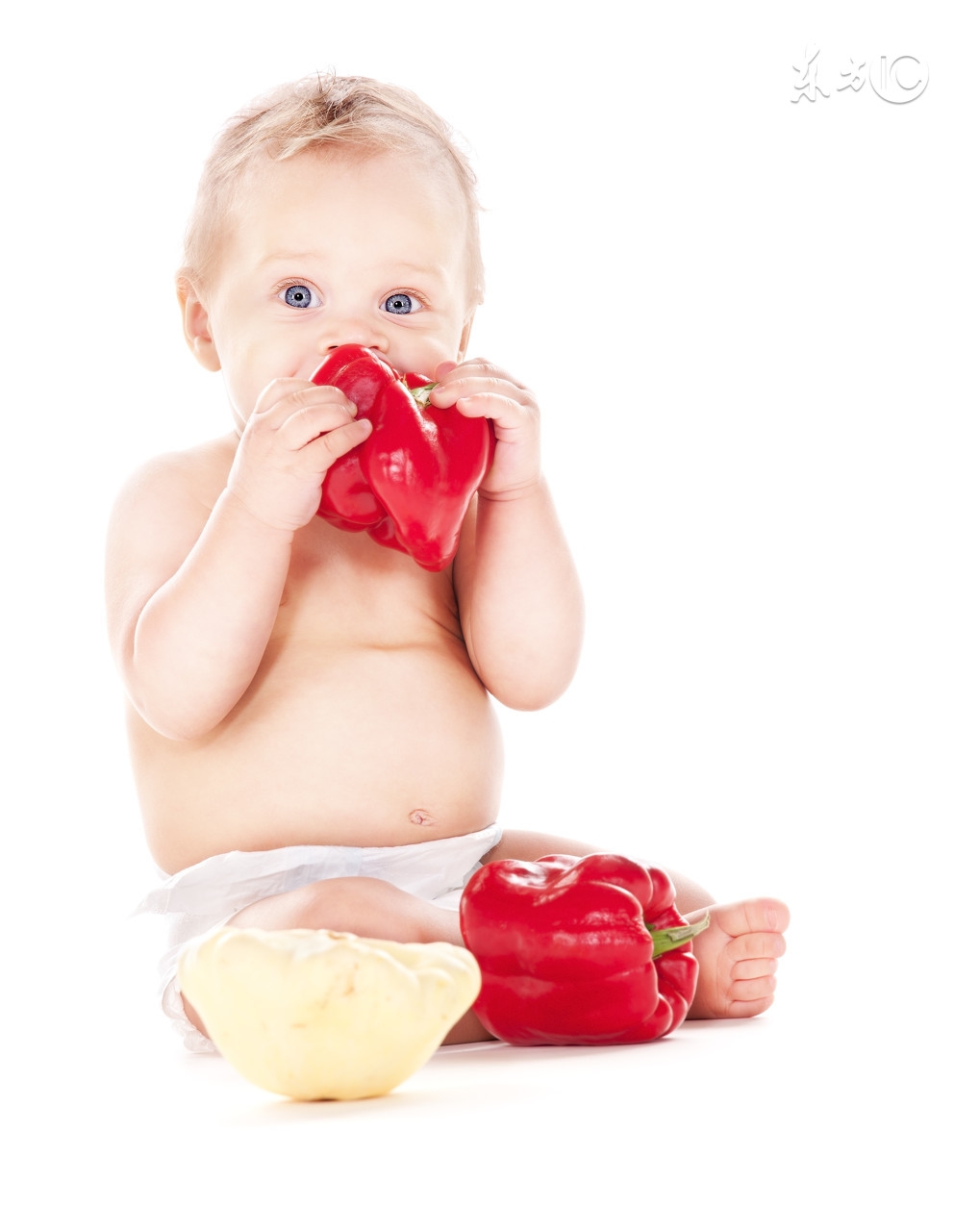 宝宝吃饭不听话忍不住发脾气,宝宝吃东西不给吃就闹