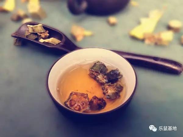 小秋葵有什么好吃的,夏天要多吃秋葵教你新吃法