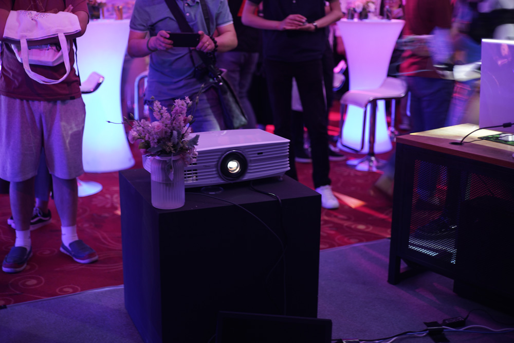 奥图码投影机家用哪款好,投影机2万左右