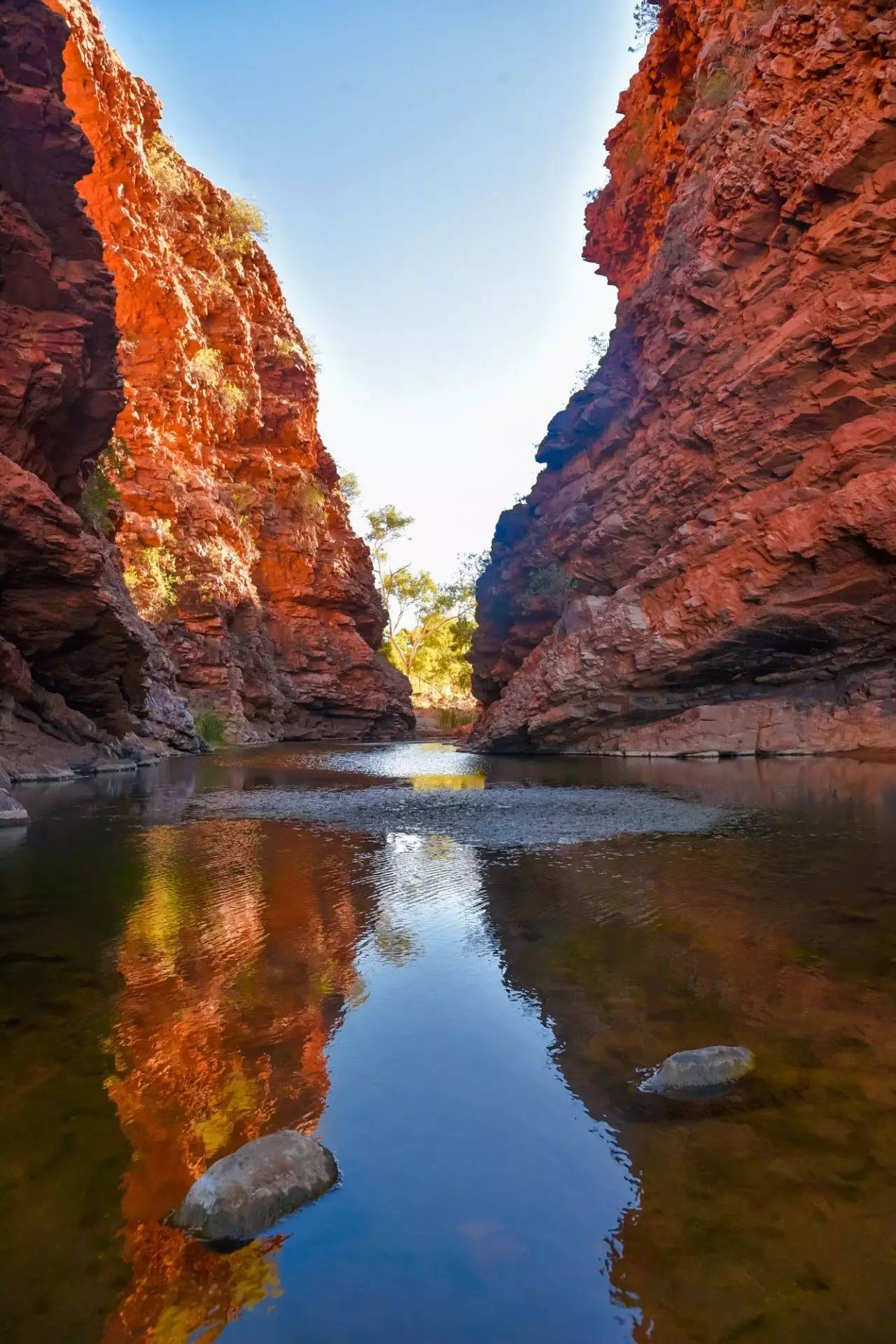 北石：这个由一群流放者建立的国家如今居然这么发达和美丽