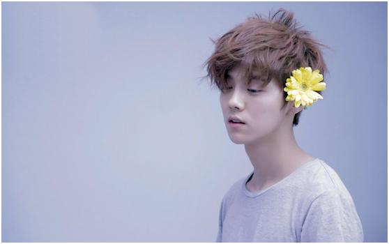 鹿晗戴橘色手链,鹿晗戴手绳