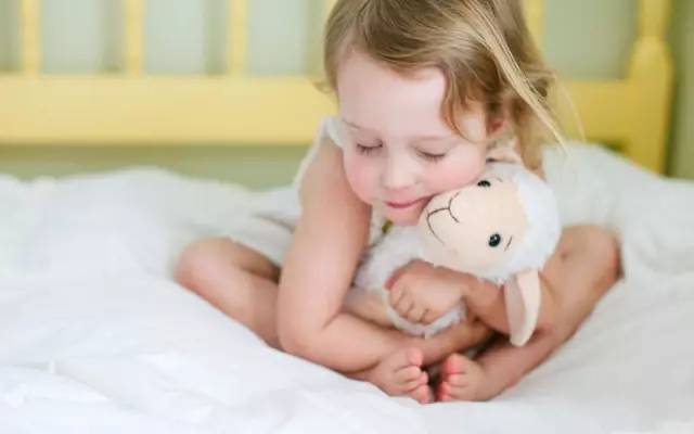 宝宝艾灸的禁忌,儿童艾灸怎么避免烫伤