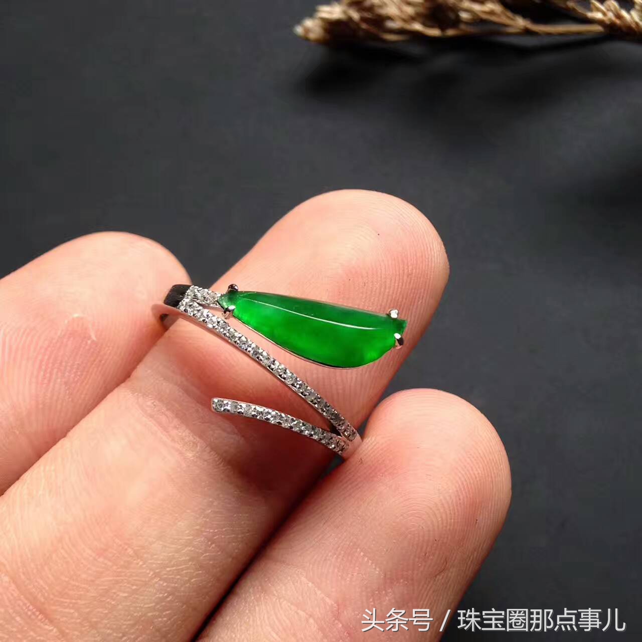 预算500买翡翠,3000至5000元翡翠手镯推荐