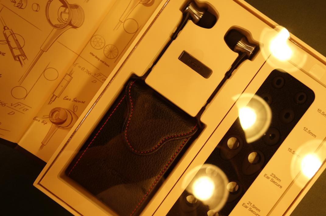 一不小心就把苹果的设计比了下去国产耳塞第一把交椅苹果专属1MORE圈铁降噪耳机问世啦