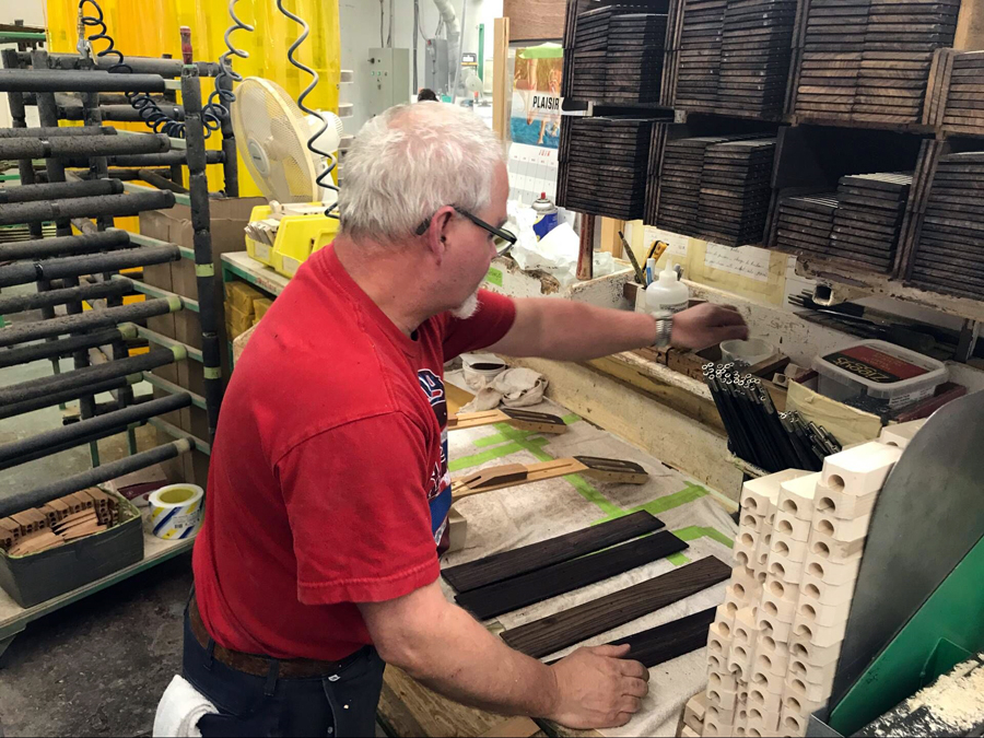 极速快报：弘力乐器2017加拿大Godin吉他工厂参观第一天精彩视频