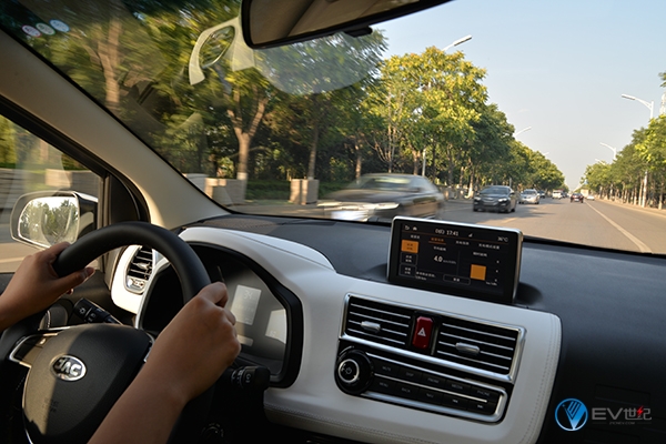 18款江淮新能源iev6e测评,江淮新能源电动汽车iev6e实测