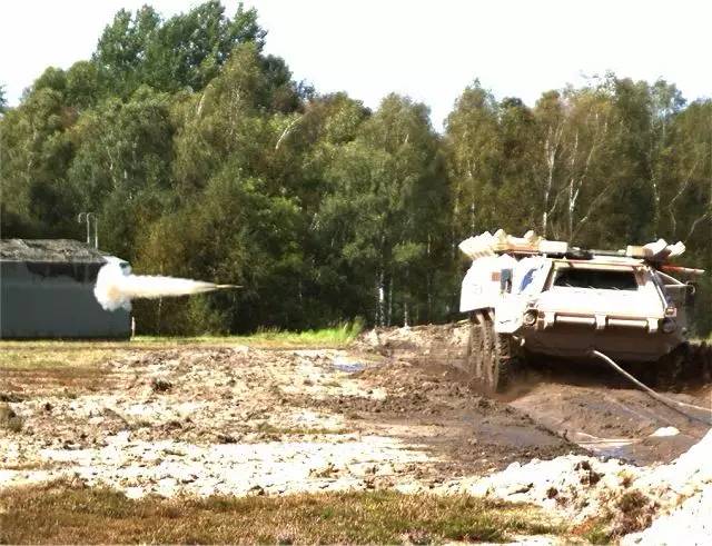 中国坦克被击中能逃生吗,中国最新坦克也会被从顶部袭击吗