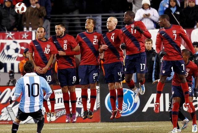 人墙足球中国,中国足球队人墙