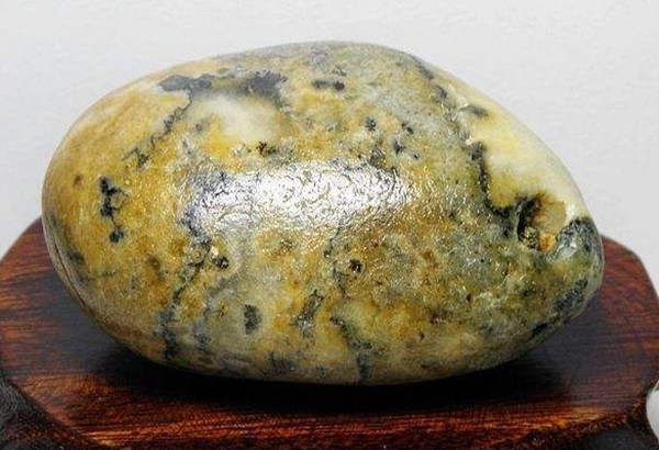 普通石头抛光工艺,打磨喷砂与不打磨喷砂哪个效果好