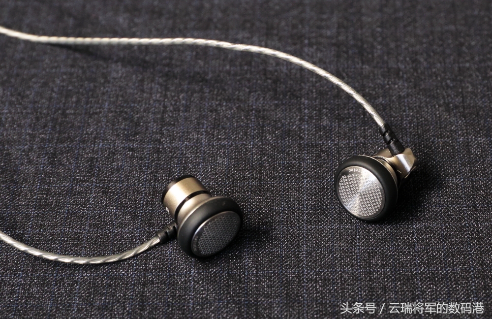 曾经和阿思翠耳机齐名的国产耳机,阿思翠降噪耳机