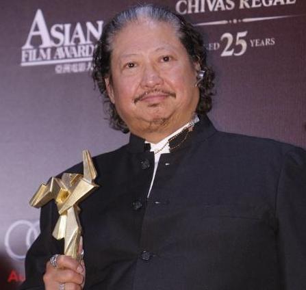 成龙大哥有多低调,成龙的大哥宝刀未老